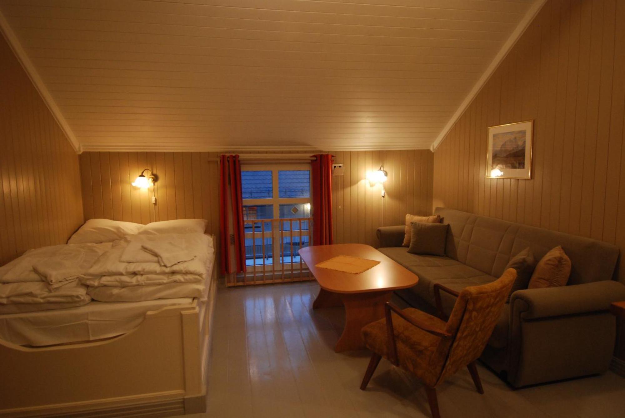 Tyskhella Rorbuer Apartman Kabelvåg Kültér fotó